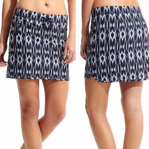 Athleta Reflection Stretch In Skort Navy Ikat Size XS